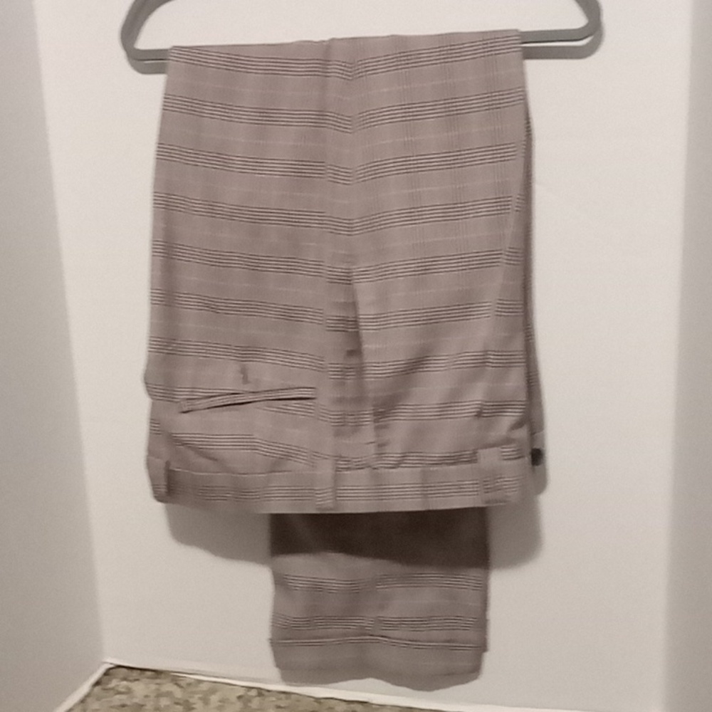 Steve Harvey slacks